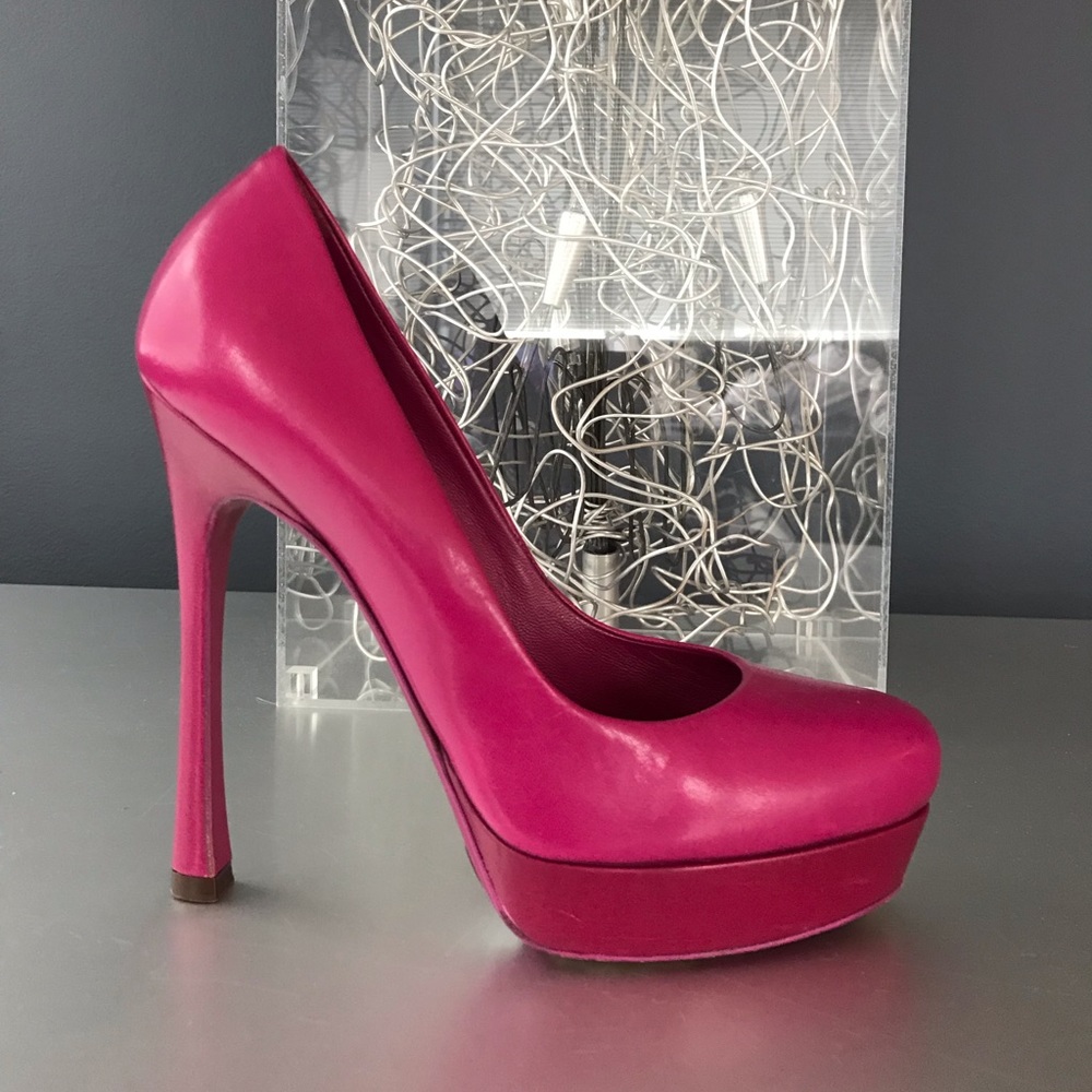 Magenta leather Yves Saint Laurent platform pumps